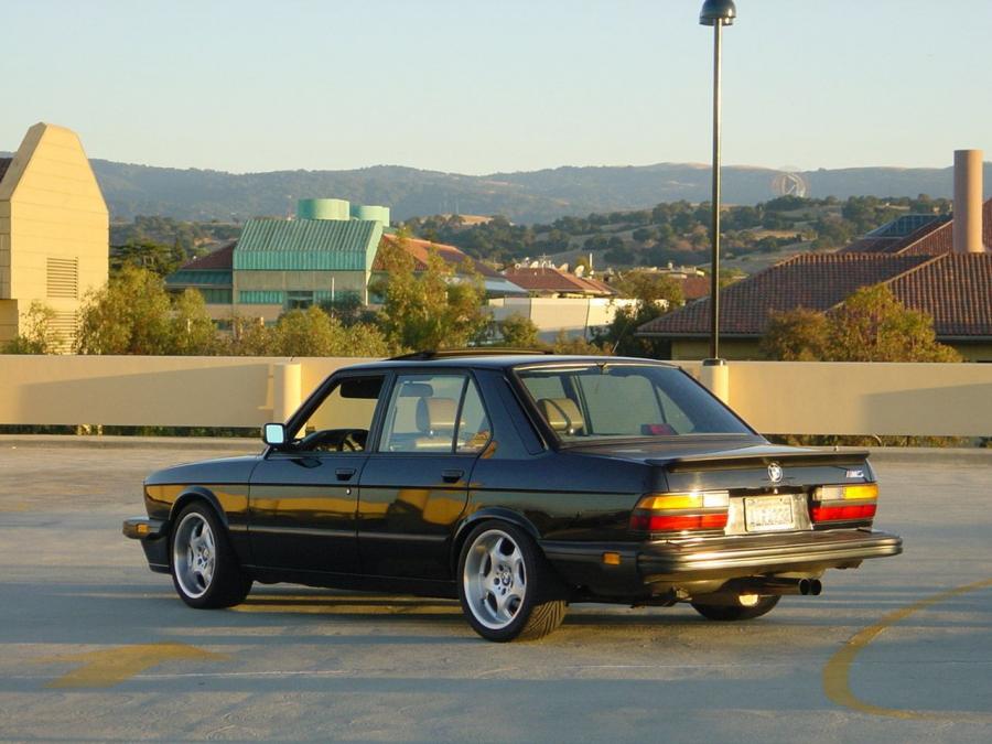  BMW M5 1986 года  (US) (фото 5 из 10)